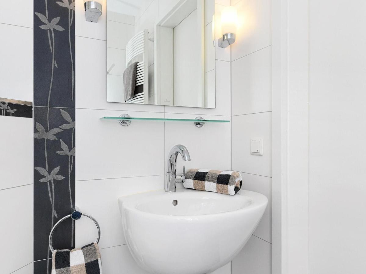 Charming Apartment On Ruegen Island With Balcony Sellin  Εξωτερικό φωτογραφία